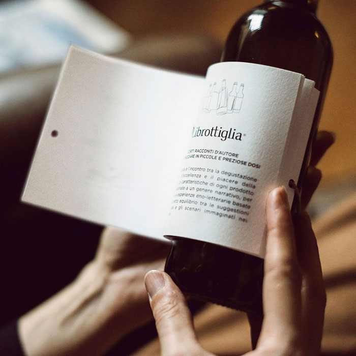 wine-bottle-reading-book-labels-librottiglia-5 wine-bottle-reading-book-labels-librottiglia-5