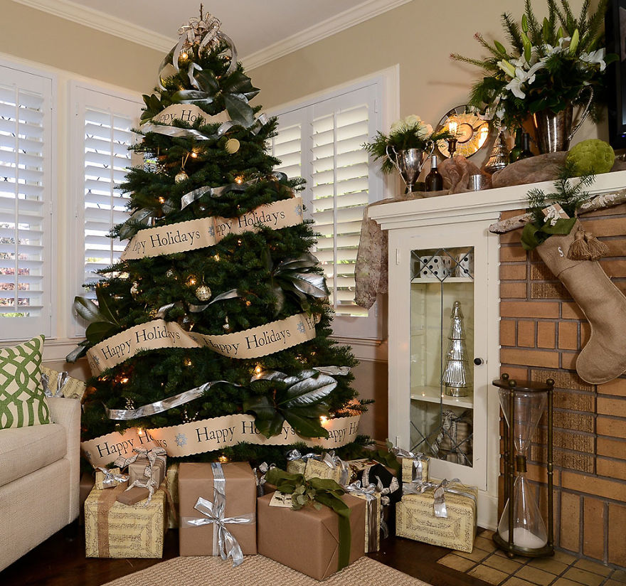 10+ Christmas Color Combinations Beyond The Traditional