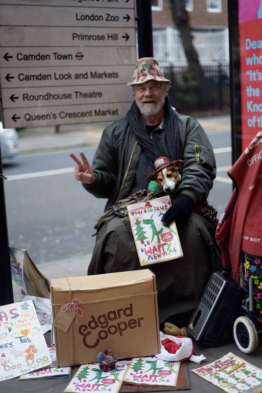We Captured The Bond Between Homeless People And Their Dogs We Captured The Bond Between Homeless People And Their Dogs