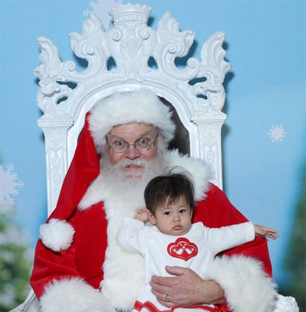 Airport Santa Teaches Kid To Fly