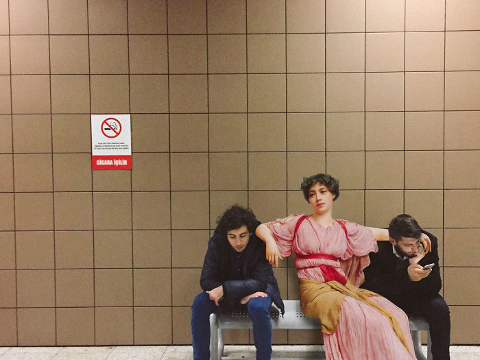 I Make Classical Paintings Travel Through City