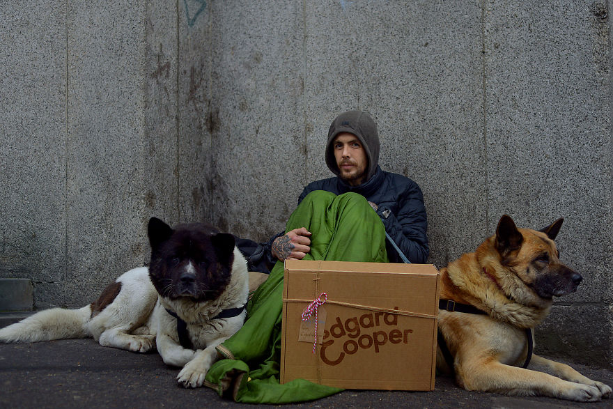 We Captured The Bond Between Homeless People And Their Dogs