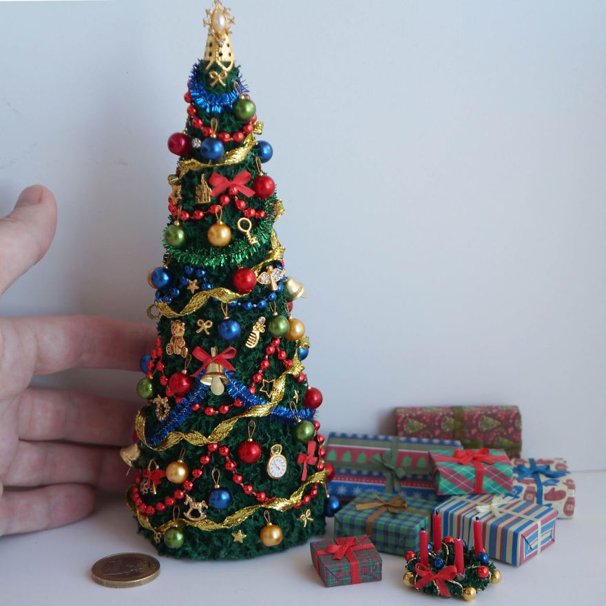 A Miniature World Of Olga Mutina: Feel Like A True Gulliver