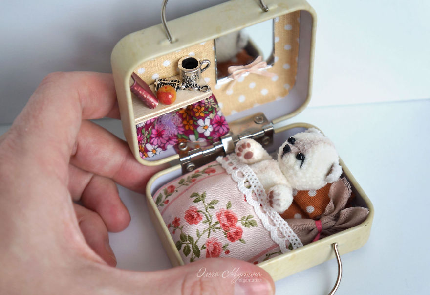 A Miniature World Of Olga Mutina: Feel Like A True Gulliver