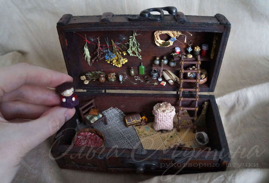 A Miniature World Of Olga Mutina: Feel Like A True Gulliver