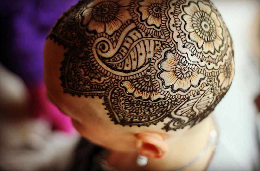 Artist Who Lost Her Stepfather To Cancer Is Now Making Free Henna Crowns For Cancer Patients