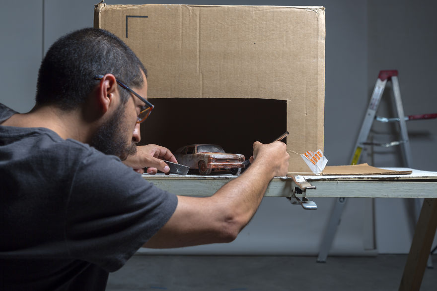 I Make Small Things Look Big!