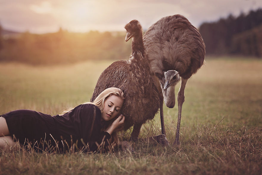 German Photographer Captures Magical Connection Between People And Animals