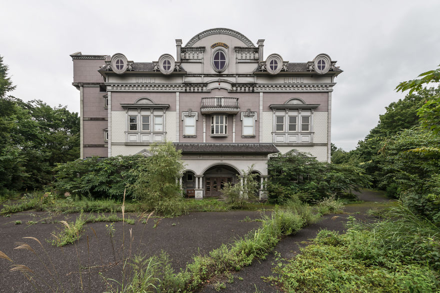 I Went To The Abandoned Theme Park In Japan, The Western Village I Went To The Abandoned Theme Park In Japan, The Western Village