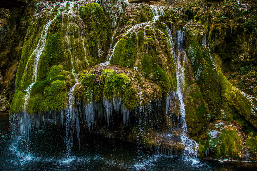 I Take Photos Showcasing The Beautiful Mountain Scenery In My Home Country