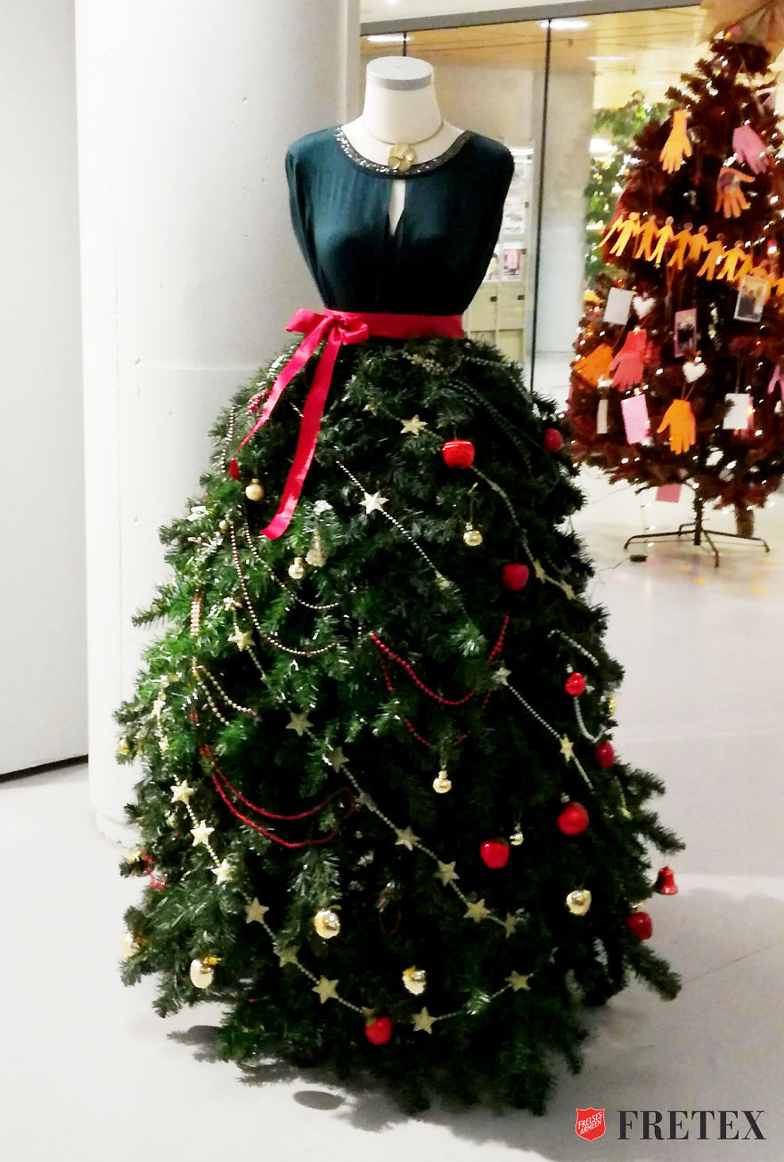 We Gave An Old Christmas Tree A New And Fashionable Life We Gave An Old Christmas Tree A New And Fashionable Life