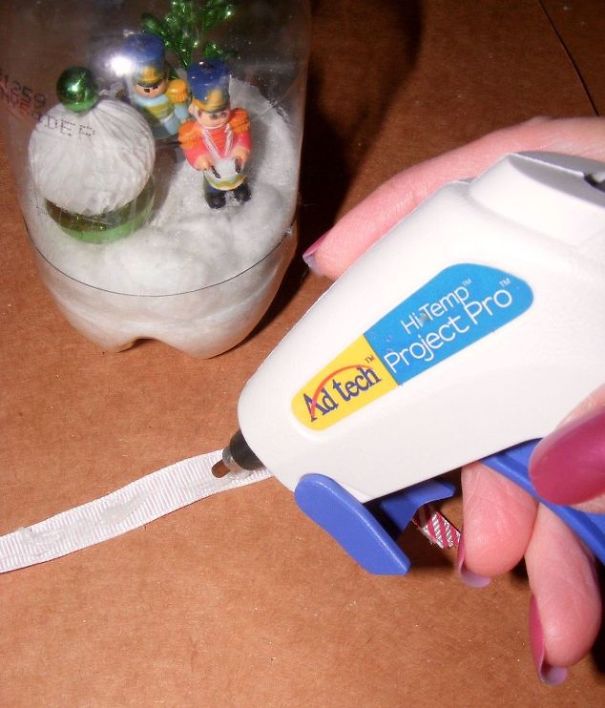 From The Recycle Bin To The Christmas Tree...