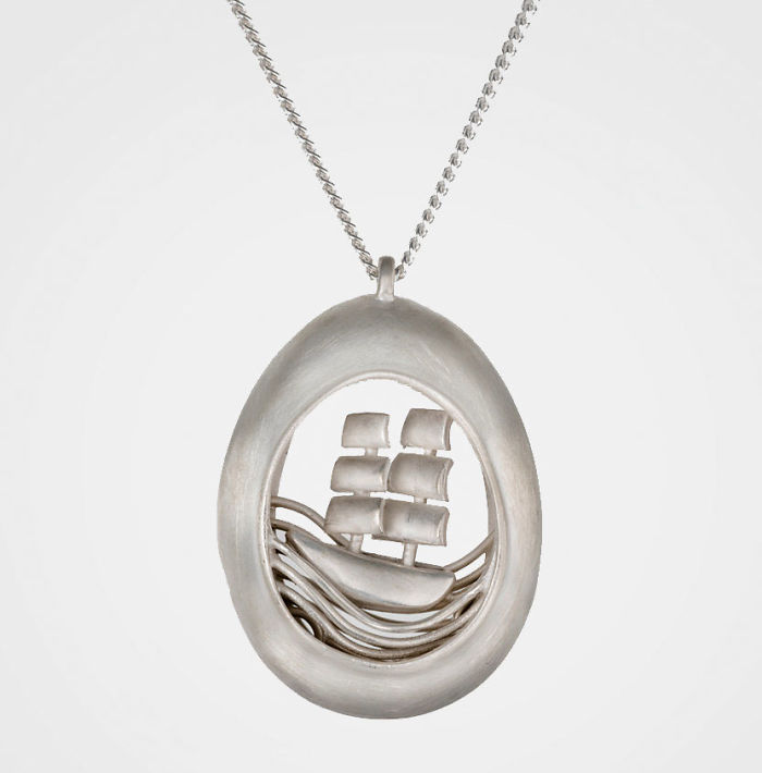 I Create Magical Worlds That You Can Carry On Your Neck I Create Magical Worlds That You Can Carry On Your Neck