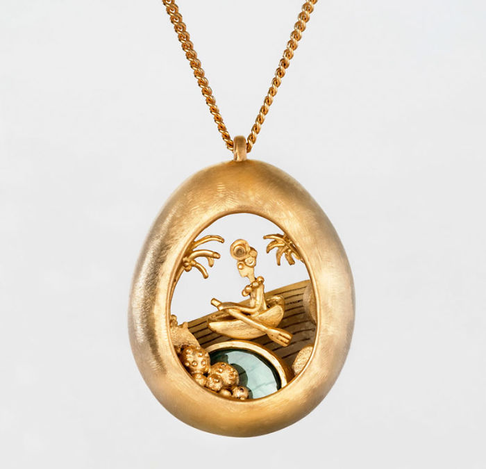 I Create Magical Worlds That You Can Carry On Your Neck I Create Magical Worlds That You Can Carry On Your Neck