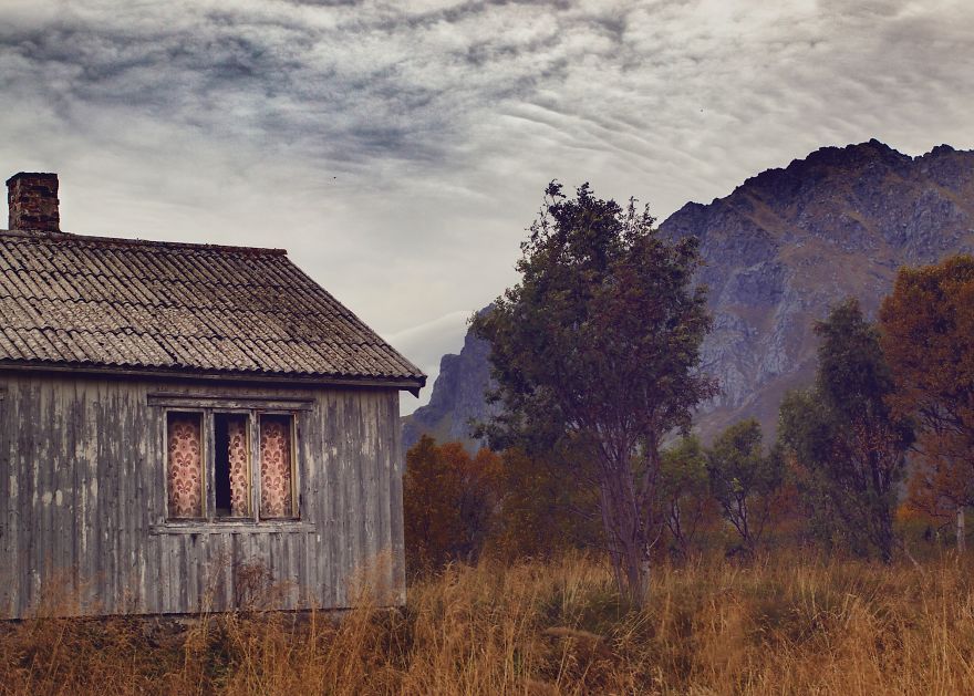 I Documented The Abandoned Houses Above The Arctic Circle