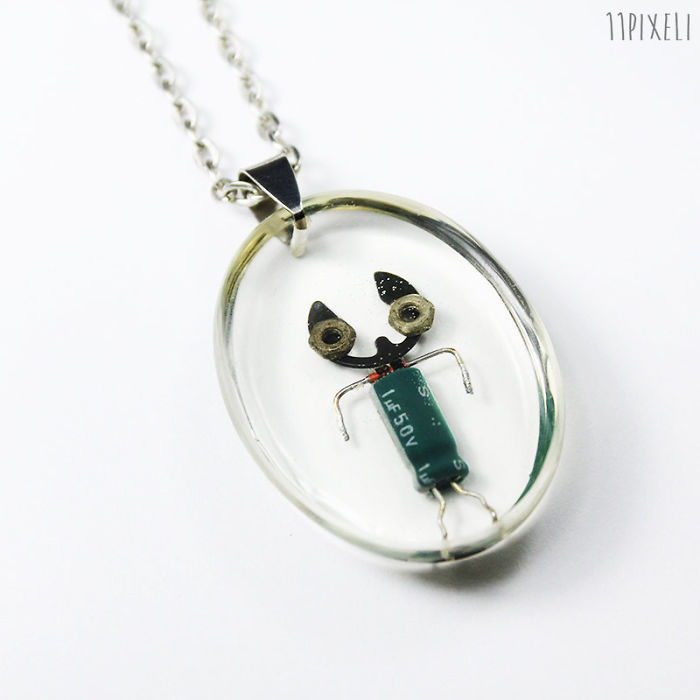 I Turned Electronic Waste Into Tinyrobots