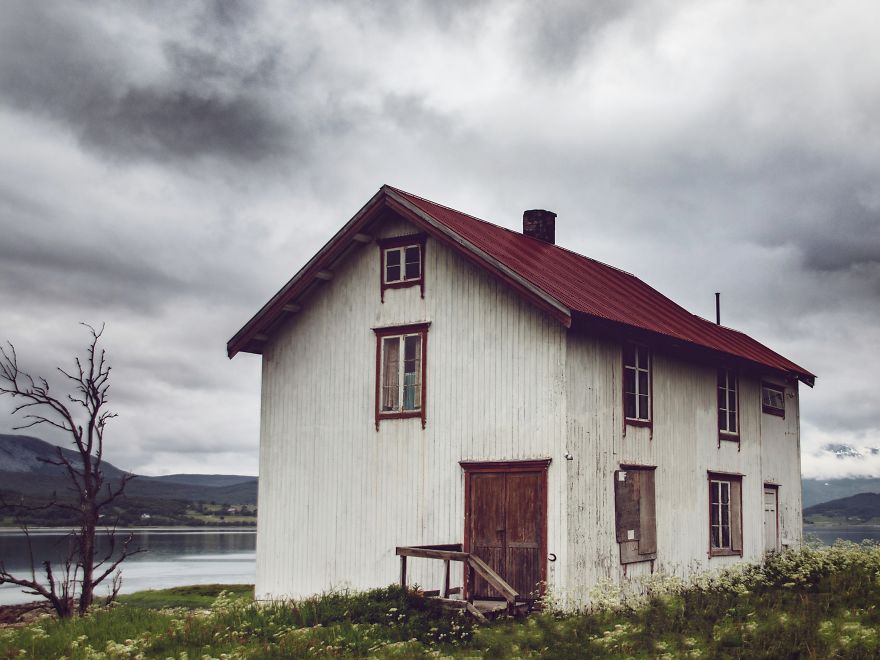 I Documented The Abandoned Houses Above The Arctic Circle