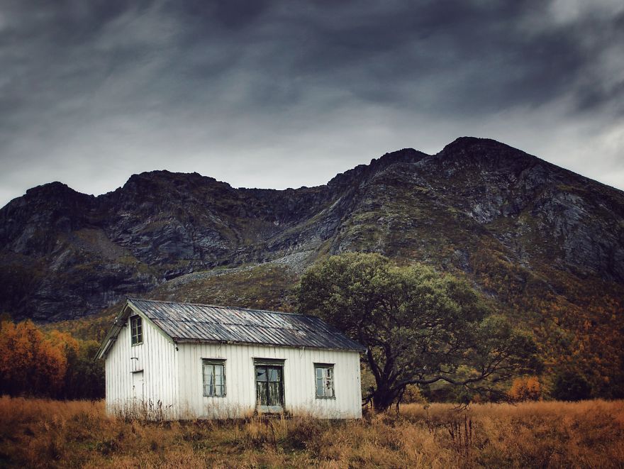 I Documented The Abandoned Houses Above The Arctic Circle