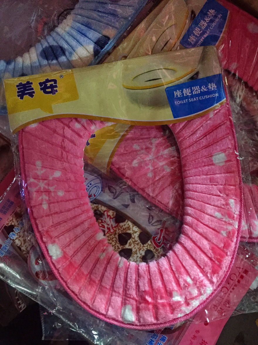 18 Weird Souvenirs I Found While Traveling Around The World That Are Not Suitable For Christmas / Hanukkah 18 Weird Souvenirs I Found While Traveling Around The World That Are Not Suitable For Christmas / Hanukkah