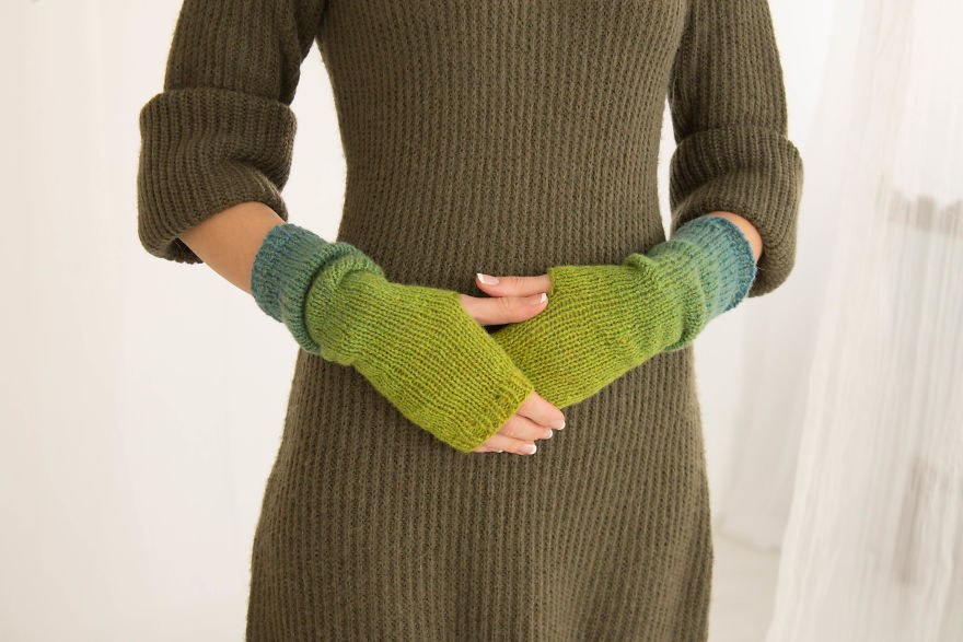 My Mom Created Beautiful Two-Colour Arm Warmers Of &lsquo;Kauni&rsquo; Threads
