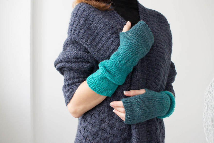 My Mom Created Beautiful Two-Colour Arm Warmers Of &lsquo;Kauni&rsquo; Threads