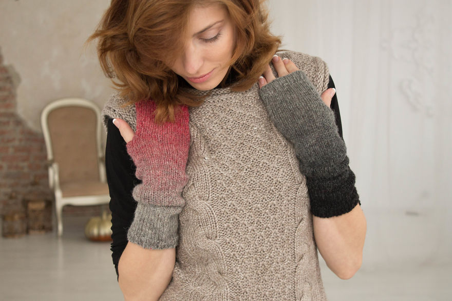 My Mom Created Beautiful Two-Colour Arm Warmers Of &lsquo;Kauni&rsquo; Threads