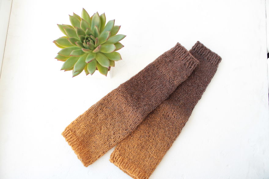 My Mom Created Beautiful Two-Colour Arm Warmers Of &lsquo;Kauni&rsquo; Threads