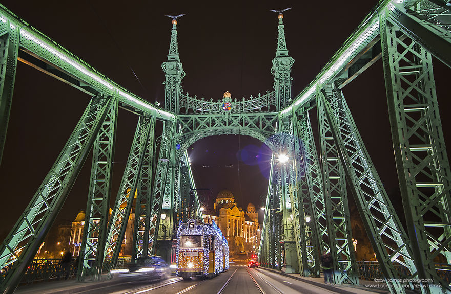 I Photographed The Magical Atmosphere Of Christmas In Budapest