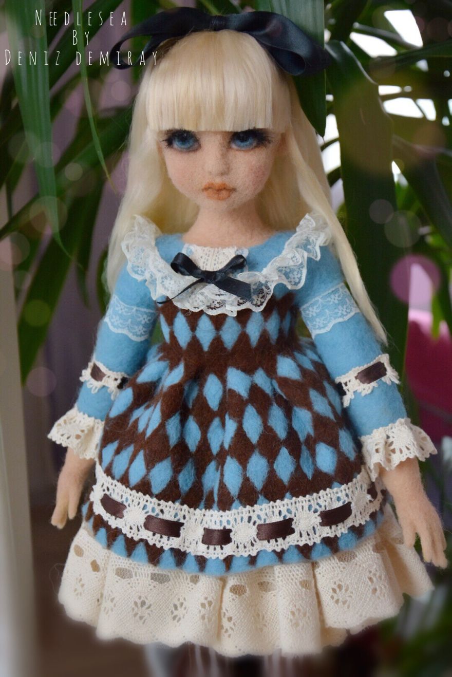 Needle Felted Art Doll, Alice In Wonderland