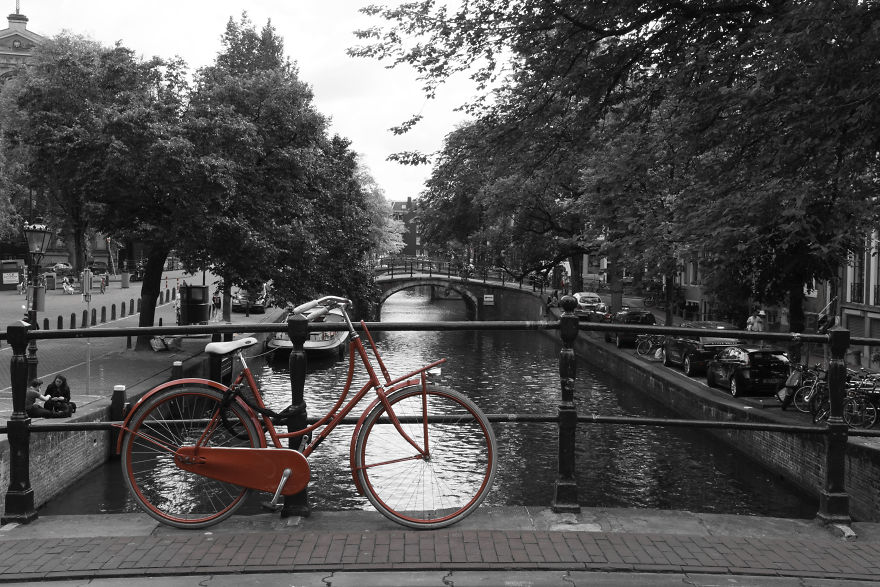 Losing Euros, Gaining Pounds Losing Euros, Gaining Pounds