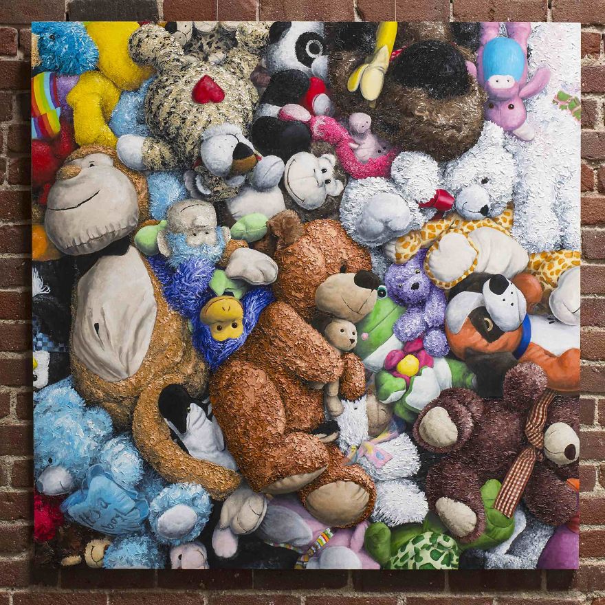 I Quit My Job To Paint Stuffed Animals That Bring Back Childhood Joy