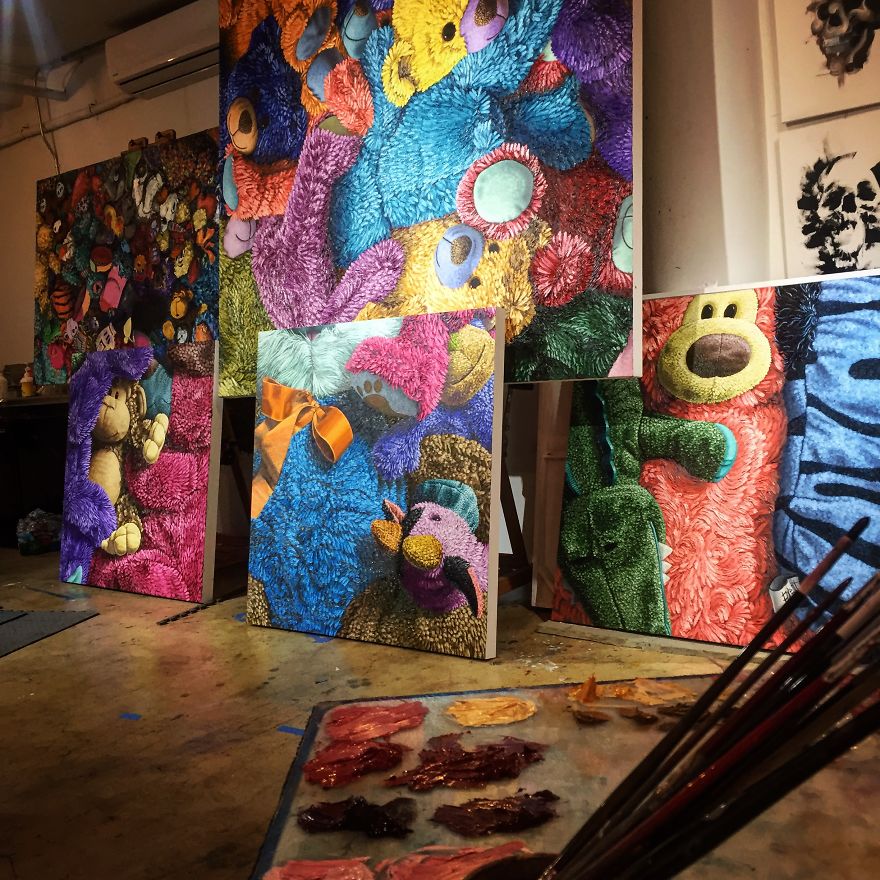 I Quit My Job To Paint Stuffed Animals That Bring Back Childhood Joy