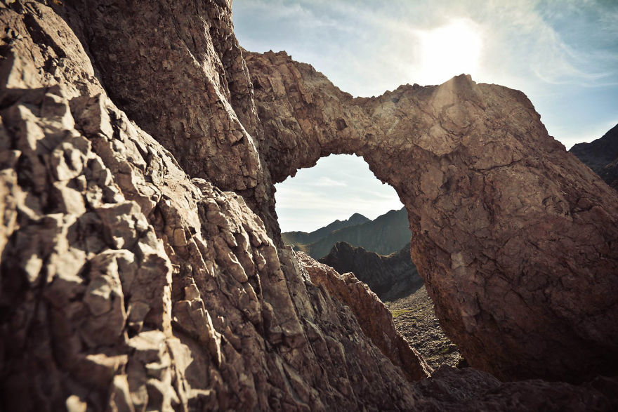 I Take Photos Showcasing The Beautiful Mountain Scenery In My Home Country