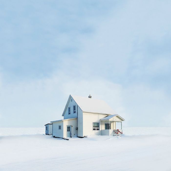 Photographer Finds Fantasy Houses Straight Out Of A Fairytale