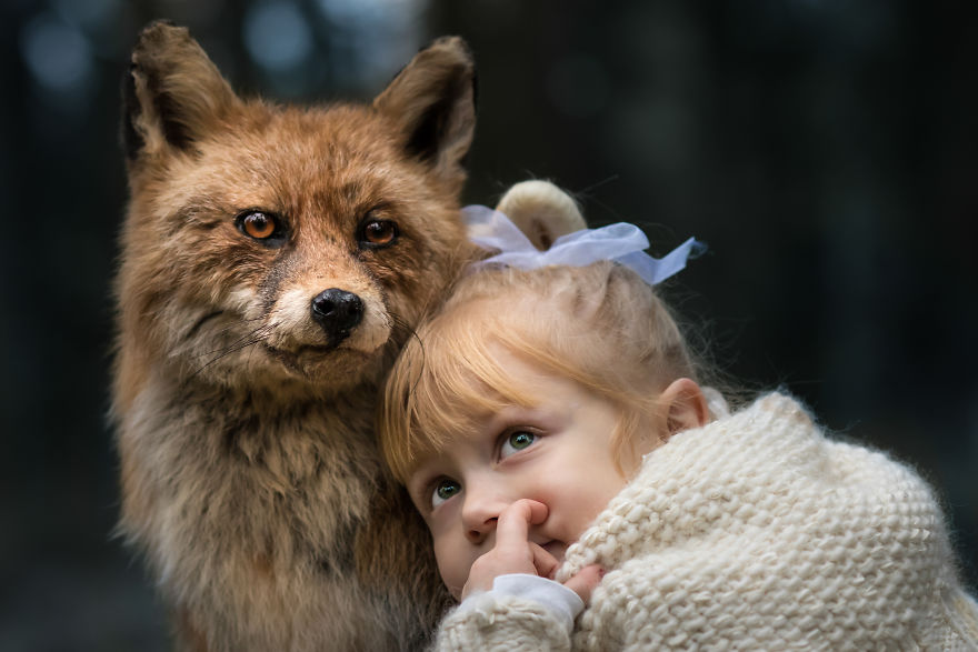 I Made Photos Of My Daughters In Winter Wonderland