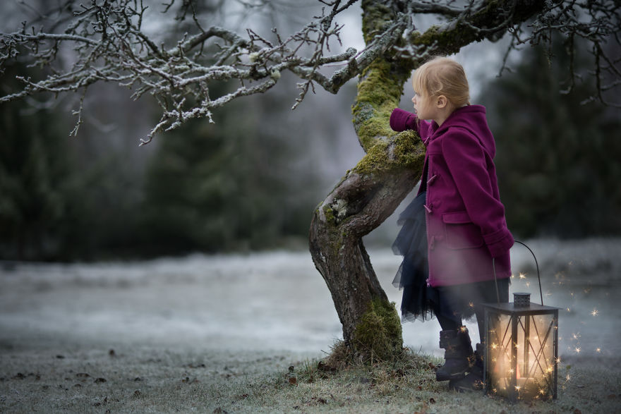 I Made Photos Of My Daughters In Winter Wonderland