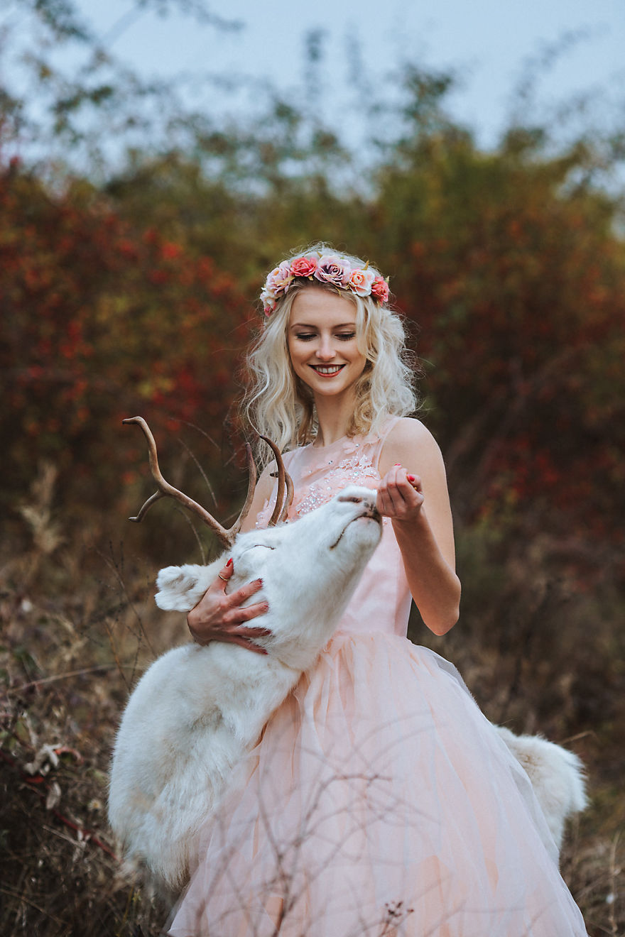German Photographer Captures Magical Connection Between People And Animals