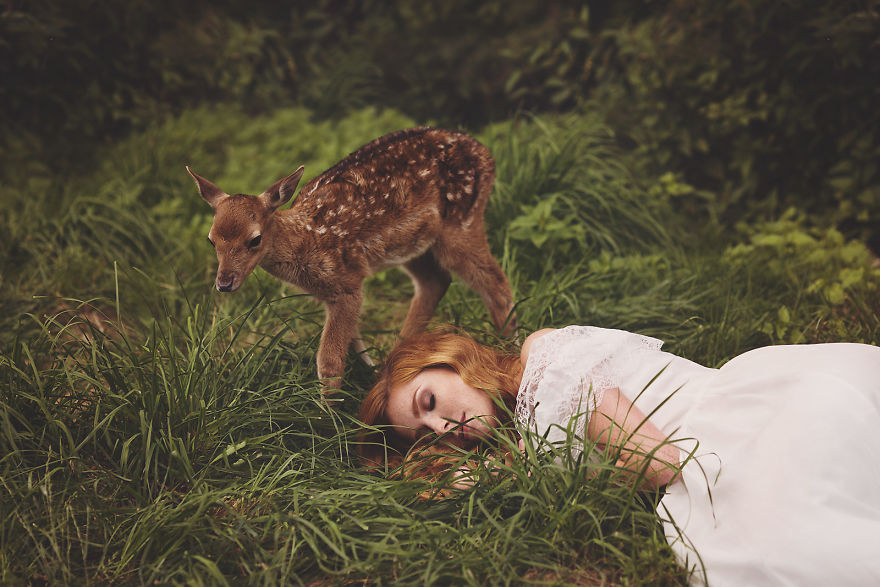 German Photographer Captures Magical Connection Between People And Animals