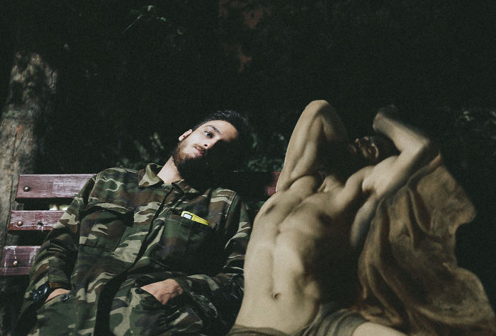 I Make Classical Paintings Travel Through City