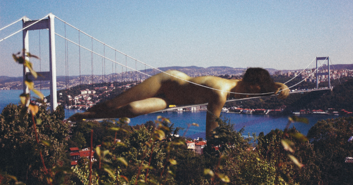 I Make Classical Paintings Travel Through The City