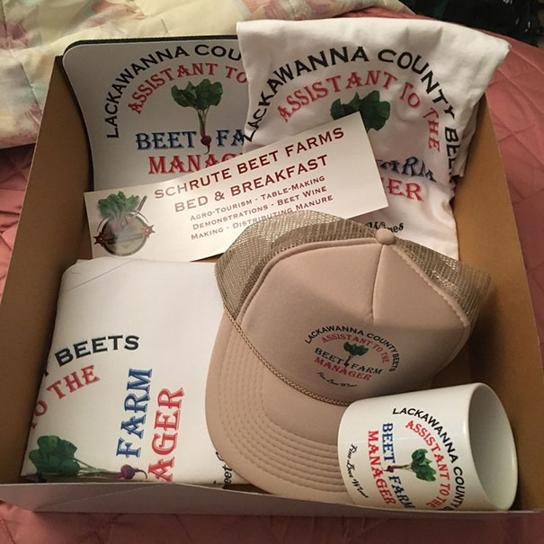 My Brother Gave Me The Most Hilarious Christmas Gift I've Ever Received