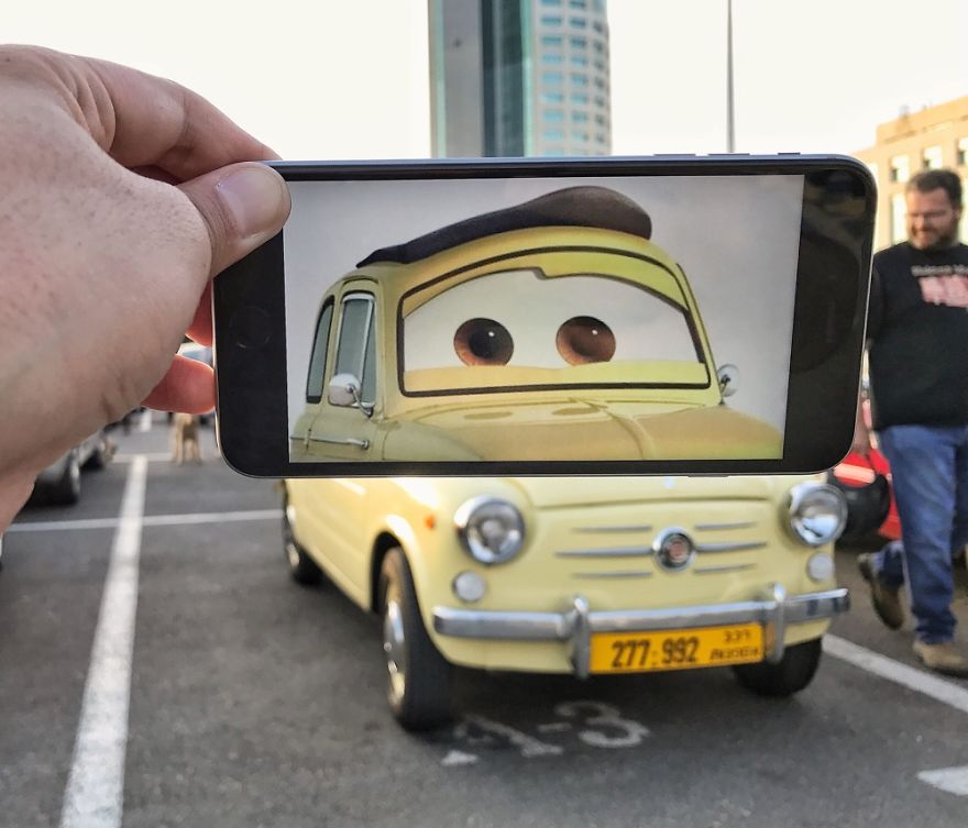 Bringing Every Day Objects To Life With A Smartphone