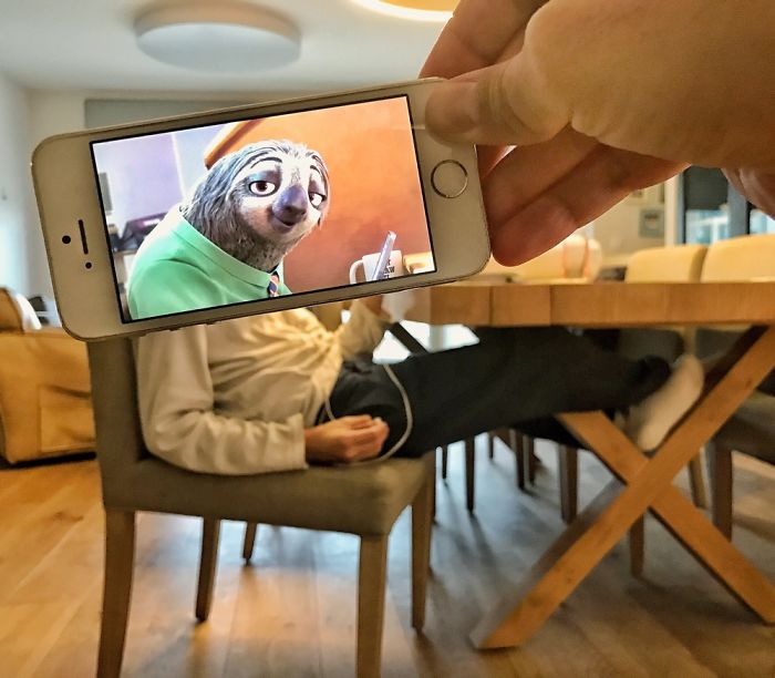 Bringing Everyday Objects And Places To Live With My Smartphone