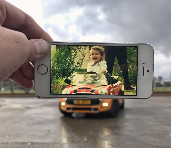 Bringing Everyday Objects And Places To Live With My Smartphone