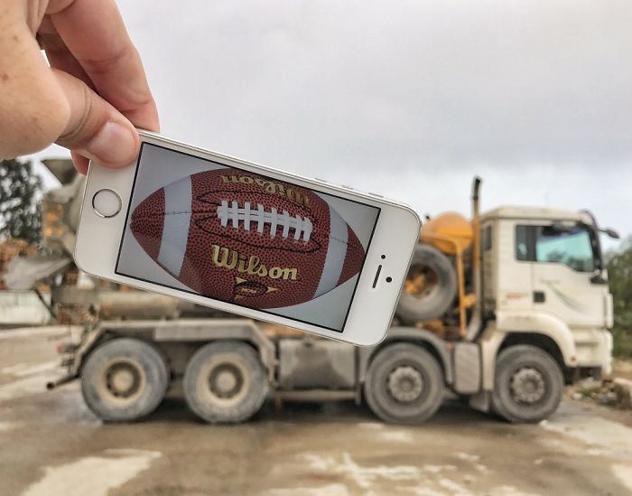 Bringing Everyday Objects And Places To Live With My Smartphone