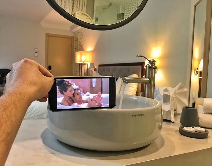 Bringing Everyday Objects And Places To Live With My Smartphone