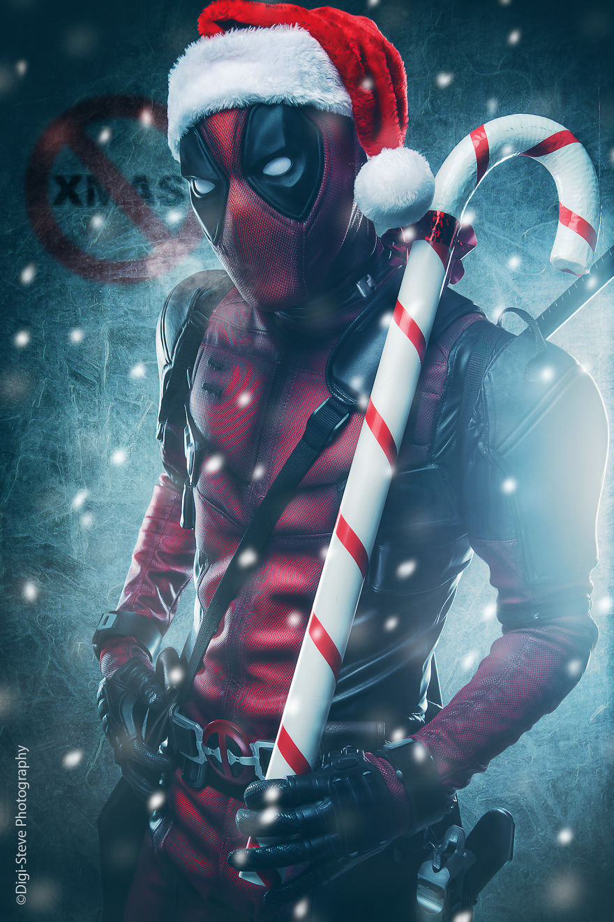 Photographer Creates Ultimate Deadpool Christmas Cards