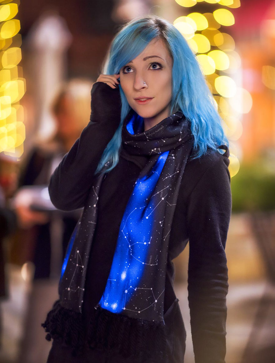 led-constellation-scarf-illumiscarf-shenovafashion-16 led-constellation-scarf-illumiscarf-shenovafashion-16