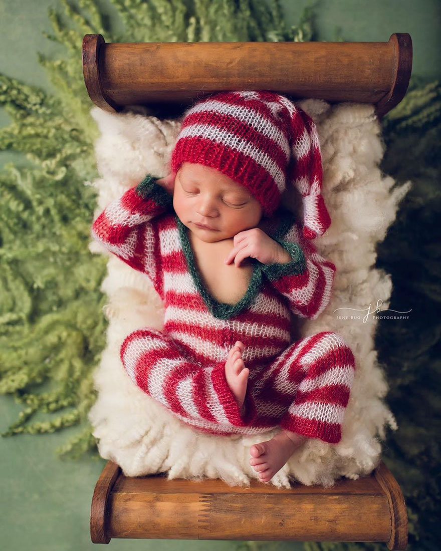 Newborn Baby Christmas Photoshoot
