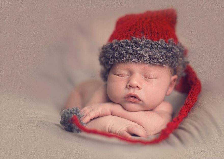 Newborn Baby Christmas Photoshoot